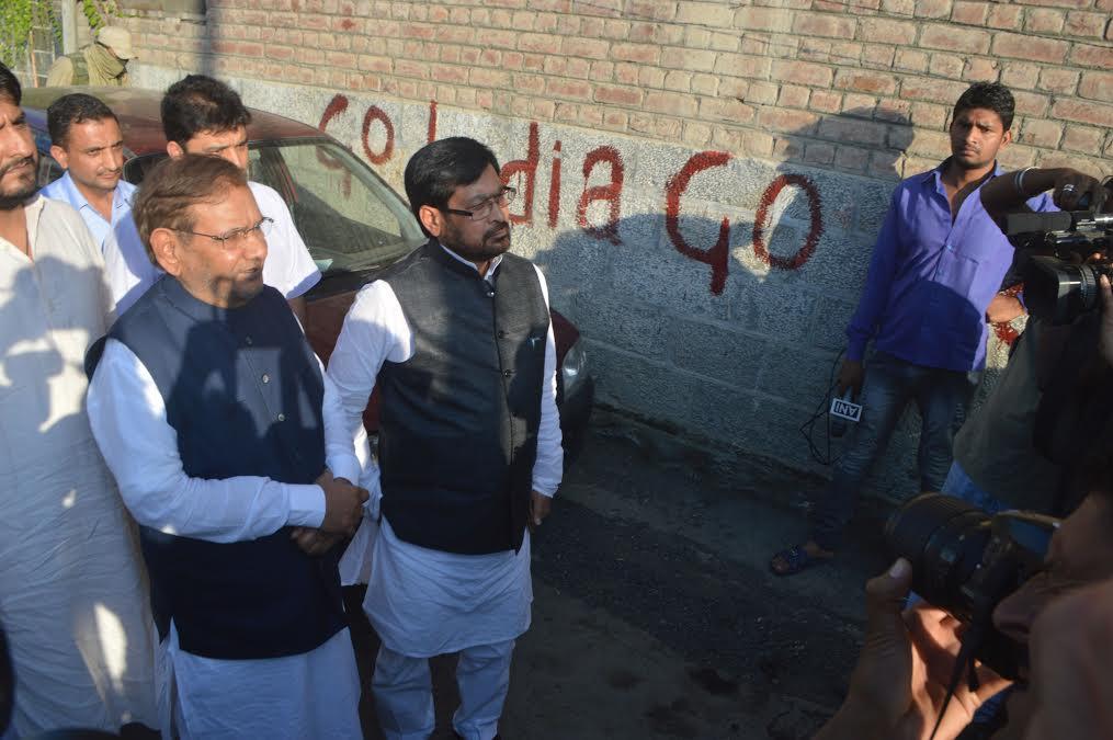 Geelani, Mirwaiz, Malik, Shah, Bhat refuse to talk to APD members